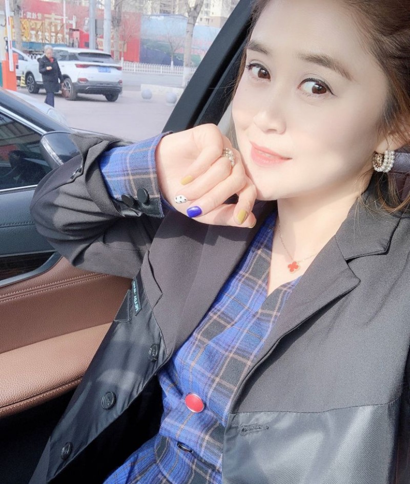 王小宝的老婆（王小宝与小19岁娇妻合作唱二人转）