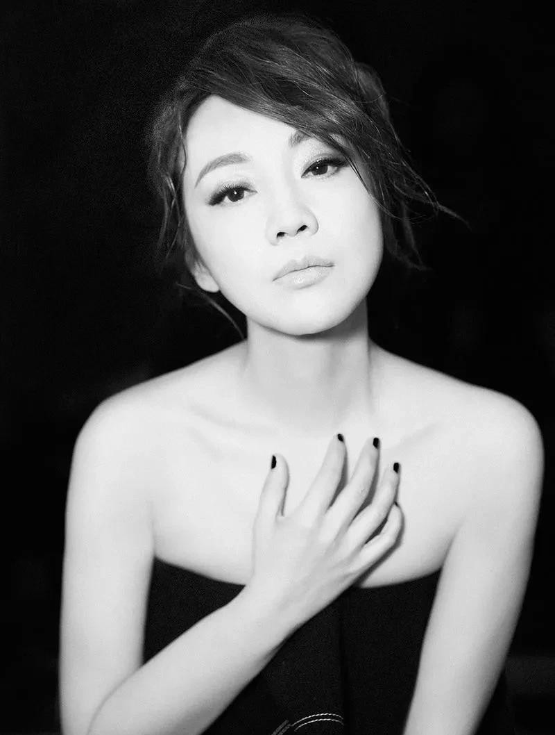 闫妮的个人资料简介（内地影视剧女演员闫妮）