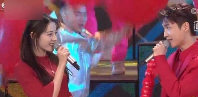 张艺兴迪丽热巴关系（迪丽热巴被催婚提名张艺兴）