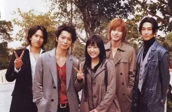 朱梓骁韩彩英电视剧（盘点7部一女N男的骑士偶像剧）