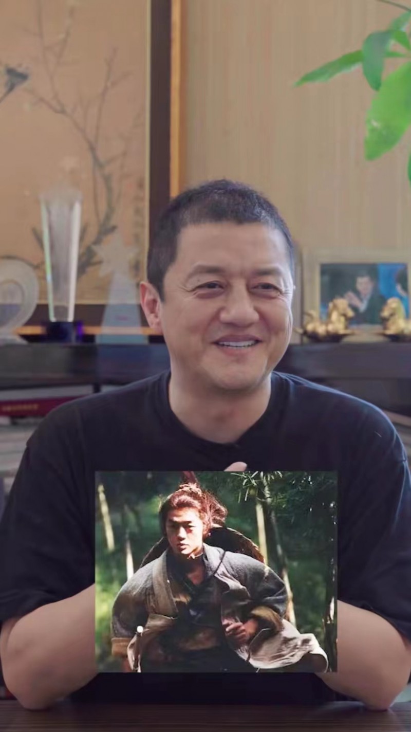 李亚鹏年龄到底多少（50岁李亚鹏将复出拍电影）