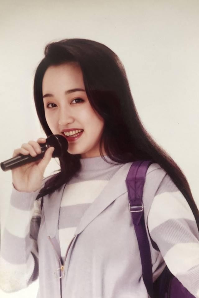 杨钰莹羞辱门（曾为爱隐退却身败名裂的杨钰莹）