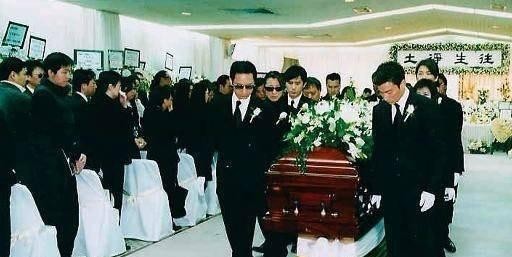 刘德华梅艳芳的故事（刘德华梅艳芳20年情感回顾）