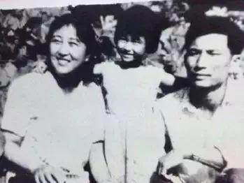 贾玲个人资料简介及老公（贾玲最苦的时候被男友抛弃）