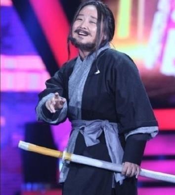 贾玲个人资料简介及老公（贾玲最苦的时候被男友抛弃）