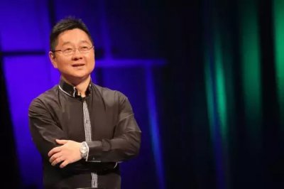 ​张绍刚被嘉宾打是怎么回事（“高报废率主持人”张绍刚）