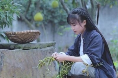 ​李子柒个人简历和丈夫，李子柒结婚了吗老公是谁