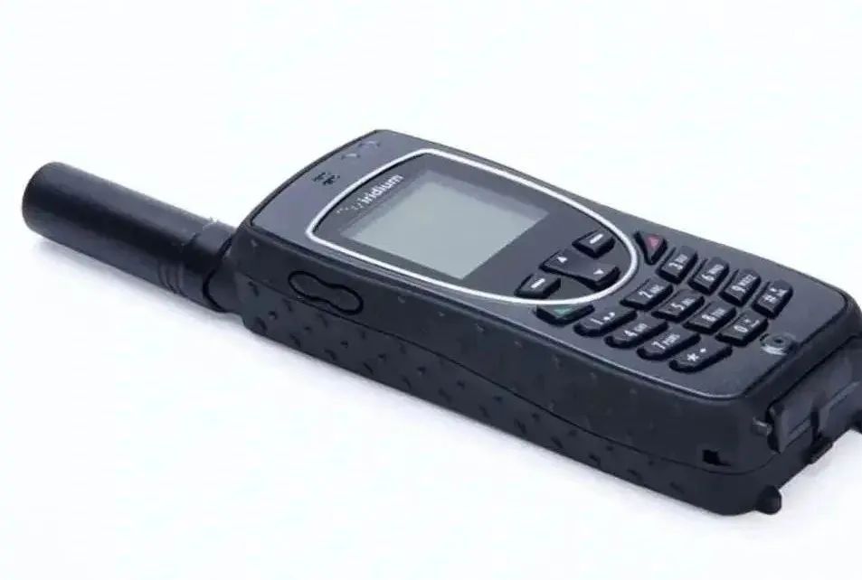 华为“截胡”苹果发布卫星通信功能（手机未来是卫星通信大战？）