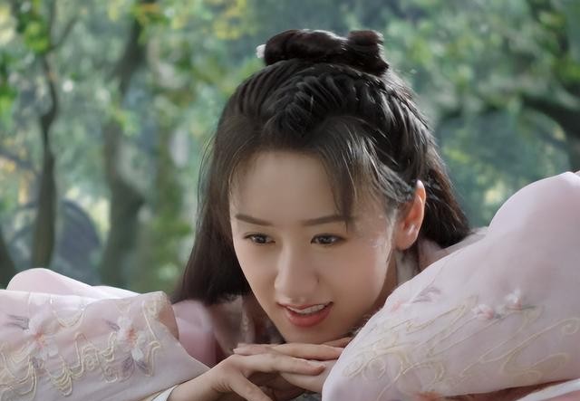 一口气看8集《祝卿好》，剧情又土又上头，男女主演技在线。