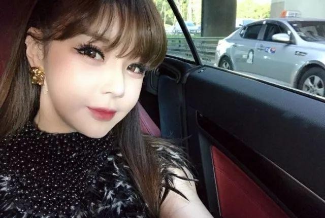 朴春承认整容是怎么回事（朴春否认整容)