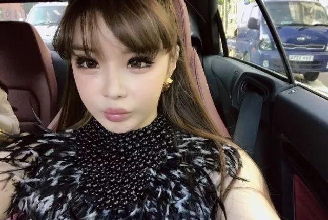 朴春承认整容是怎么回事（朴春否认整容)