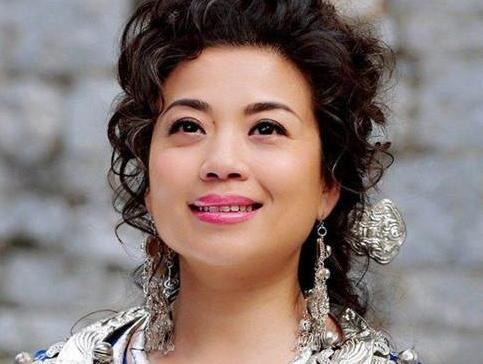 54岁的张也为何至今单身（张也经历一般人确实不敢娶）