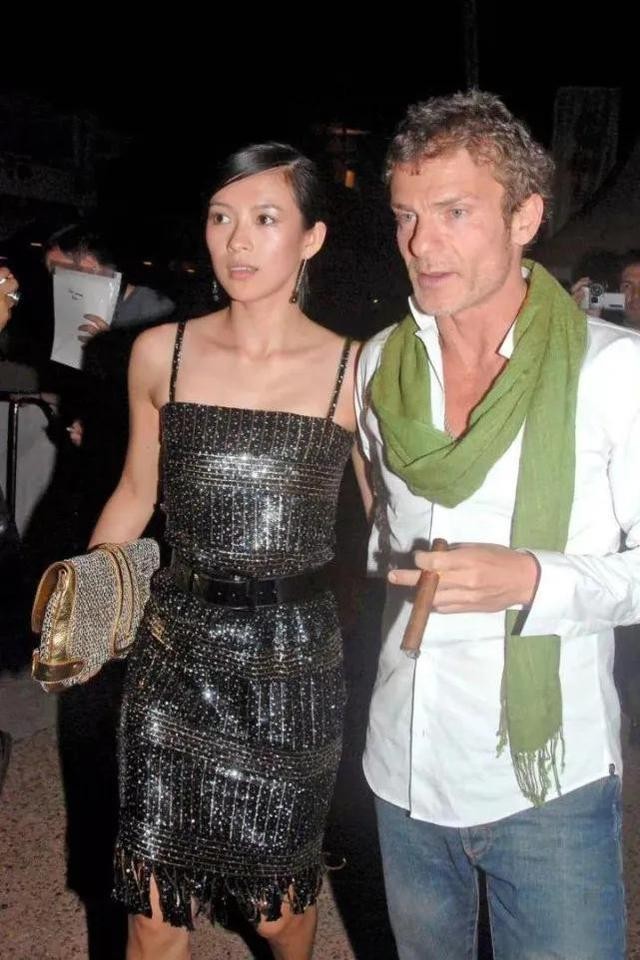 54岁的张也为何至今单身（张也经历一般人确实不敢娶）