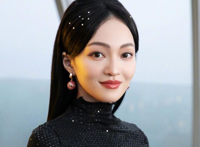 张韶涵个人资料图片（张韶涵到底有多坚强）