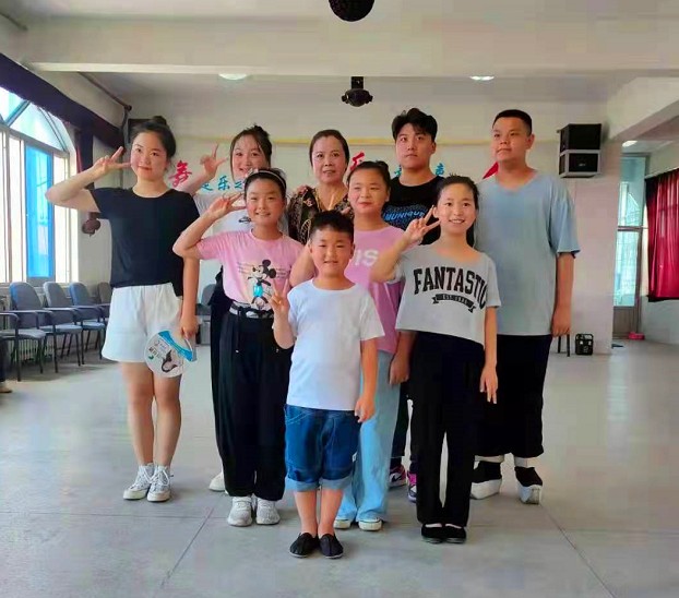 减肥操郑多燕介绍（风靡一时的多燕瘦营销模式惹质疑）