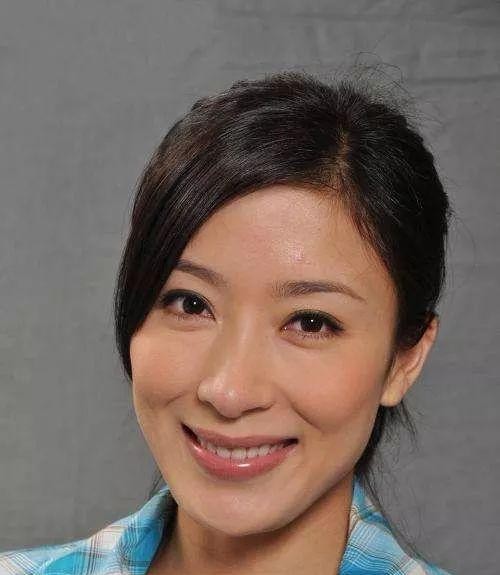 杨怡车震门事件怎么回事（龙套女王杨怡曾罗仲谦身陷车震门）