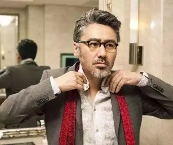 非常静距离吴秀波（吴秀波事件对女孩的警示）