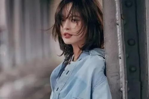 梨花头发型适合什么脸型（只剪不烫又好看的中长发）