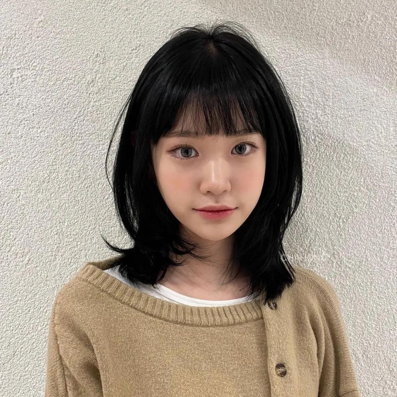 梨花头发型适合什么脸型（只剪不烫又好看的中长发）