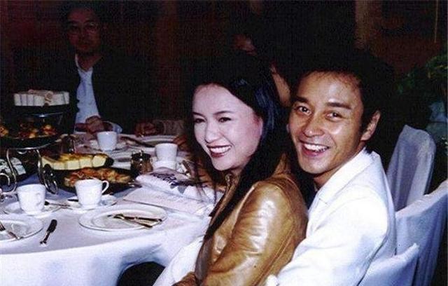 张国荣为什么结束自己的生命（回看张国荣的自杀原因不简单）