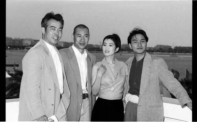 张国荣为什么结束自己的生命（回看张国荣的自杀原因不简单）