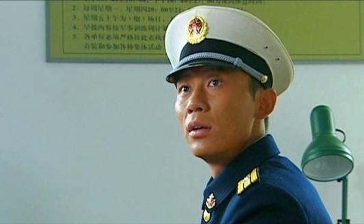 李晨家世显赫皇亲国戚（李晨的家世出身是什么）