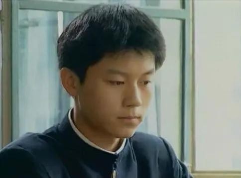 李晨家世显赫皇亲国戚（李晨的家世出身是什么）