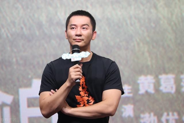 李晨家世显赫皇亲国戚（李晨的家世出身是什么）