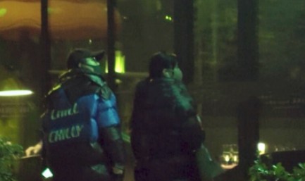 范冰冰被曝欠6亿（网曝范冰冰遭索赔仍大手笔消费）