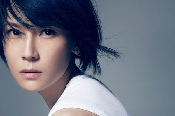 杨乃文的个人资料（从6岁开始学习钢琴大学并没有选择音乐相关的专业）(4)_