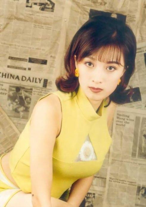 金巧巧潜规则照片（轻松上位金巧巧当三铁证）