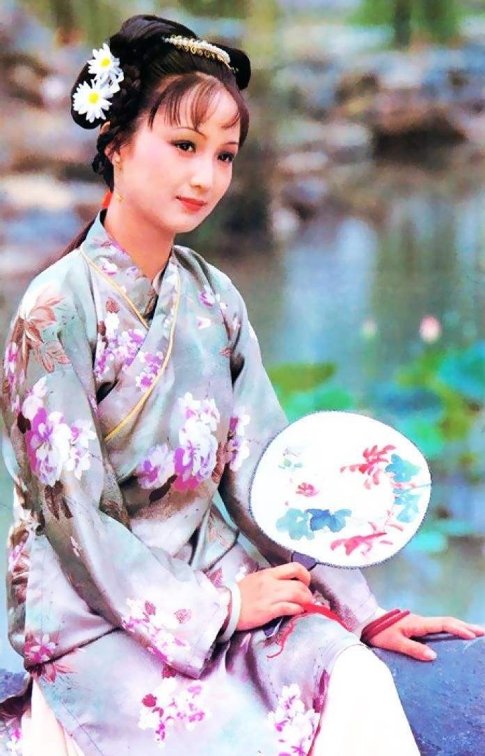 少女时代还剩哪五个人（少女时代只剩5个人了）