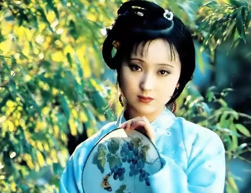 少女时代还剩哪五个人（少女时代只剩5个人了）