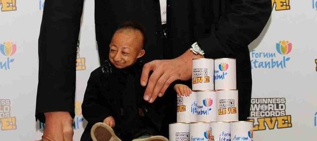 罗伯特潘兴瓦德罗（人们不会相信的奇怪人真的存在）