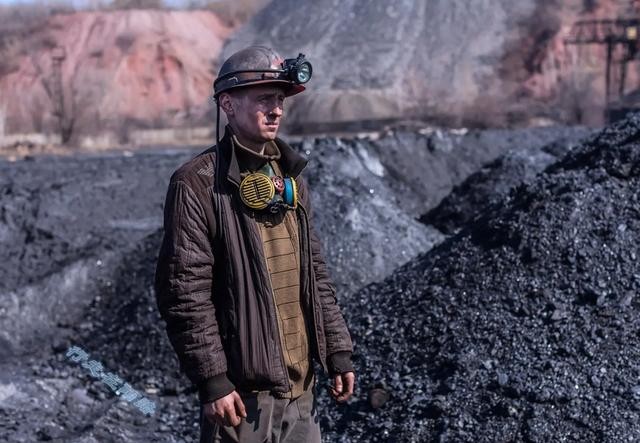 俄乌决战为何选在乌东顿巴斯？普京早已无路可退