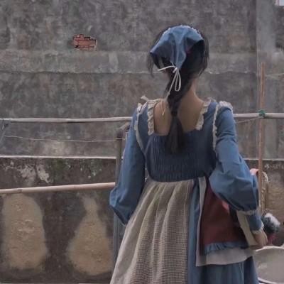 丁丁个人资料（500张丁丁照拼成总统候选人样子）