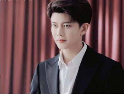 ​任嘉伦一家三口住在哪里（看看任“国超”的豪宅）