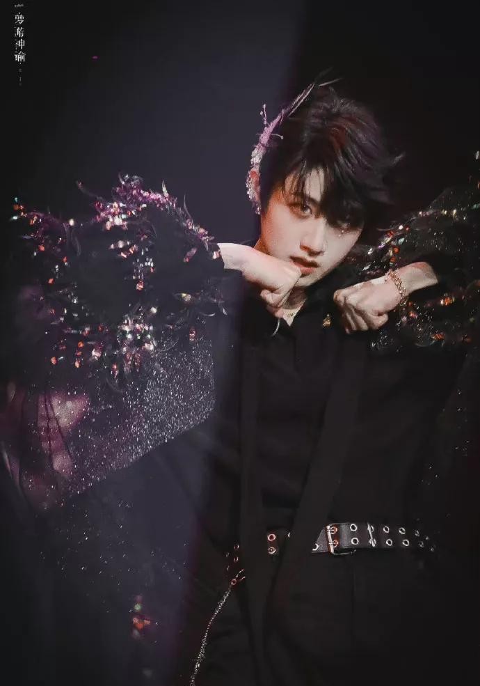 朱志鑫原名叫什么的资料（山城少年 朱志鑫的简介）