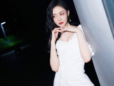 ​那么多人黑张天爱的原因 抢了金晨的角色就被全网黑了