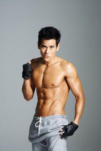 ​彭于晏身高多少(真实(彭于晏和178刘雯同台无压力))