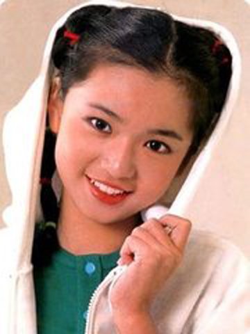 张瑞希小时候照片长什么样 十岁时以童星身份出道