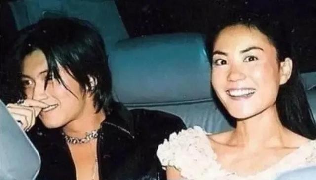 谢霆锋的现任妻子是谁（谢霆锋与王菲不领证不生娃）