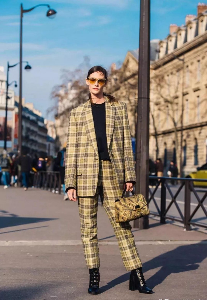 廖碧儿整容的图片（41岁廖碧儿疑陷整容疑云）