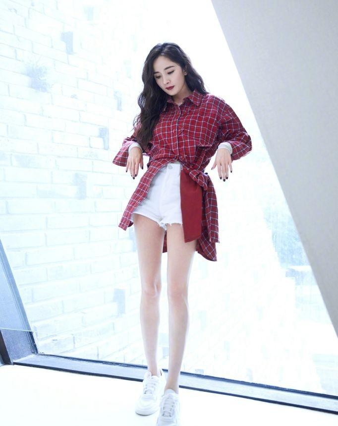 廖碧儿整容的图片（41岁廖碧儿疑陷整容疑云）