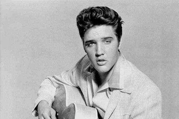 猫王死于便秘吗 死的时候体内存了十五斤宿便