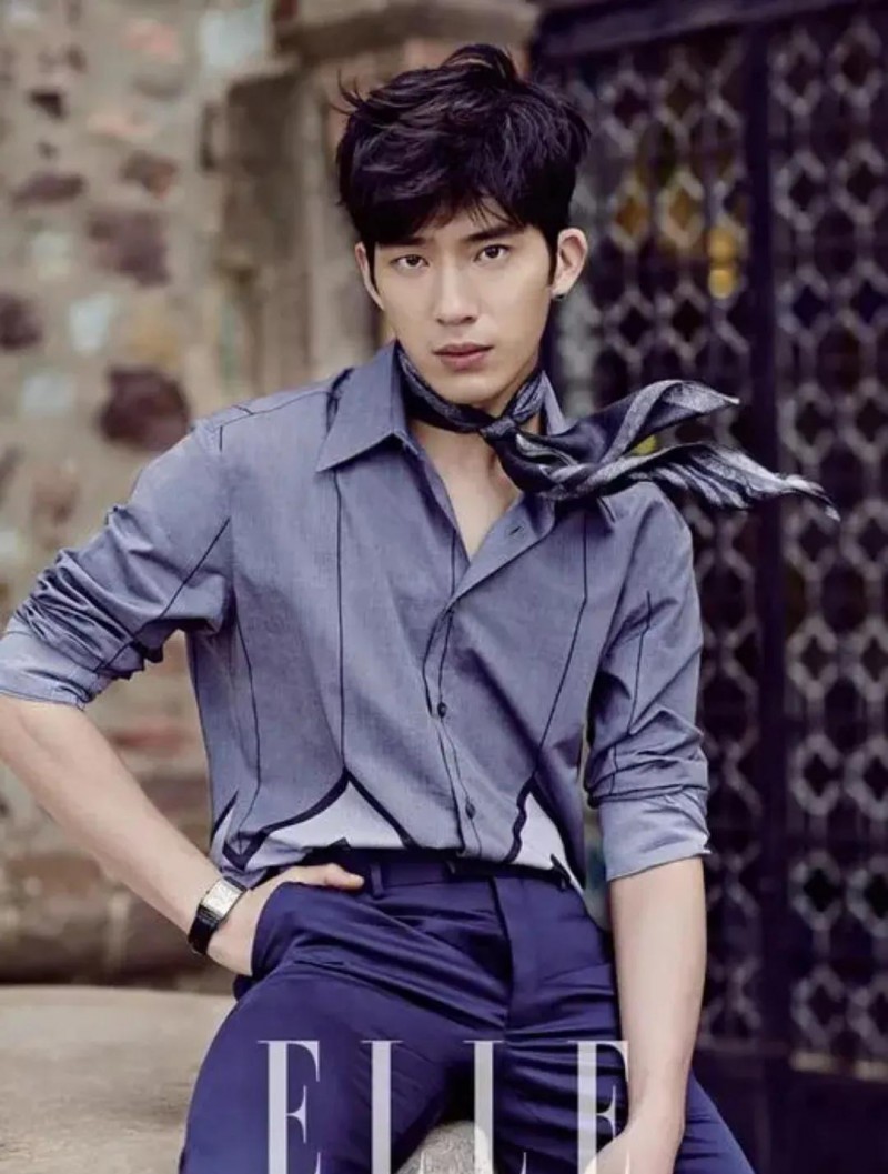 井柏然身世经历（井柏然的童年竟如此悲惨）