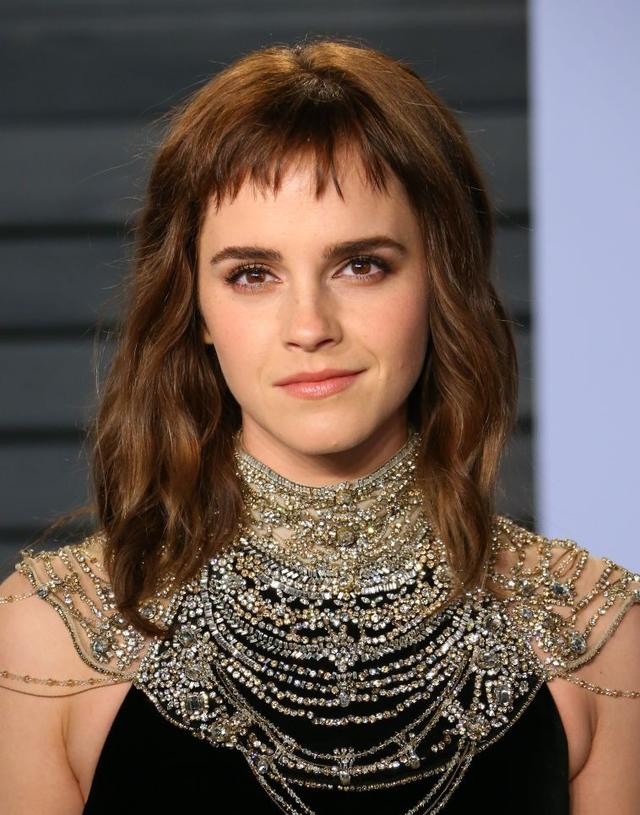 艾玛沃特森进化史（从哈利波特赫敏到好莱坞女神）