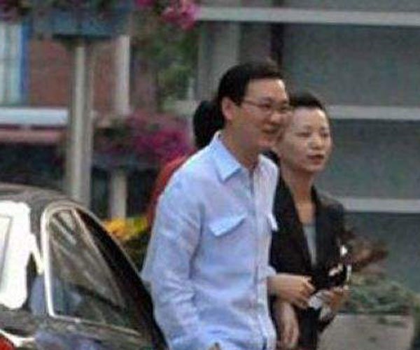 董卿的老公密春雷简历 前妻叫金晶是一位教师