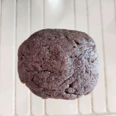 黑色饼干叫什么（分享黑全麦饼干的制作方法）