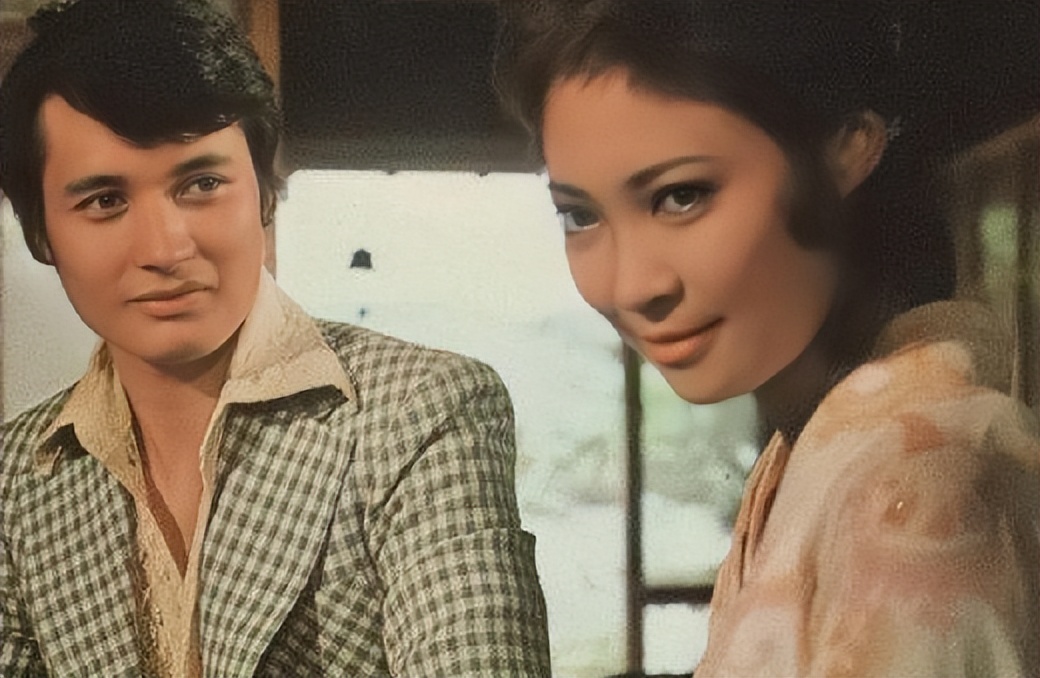 3岁丧父，7岁拍戏还债，19岁红遍全国：75岁的她，活成不败美人